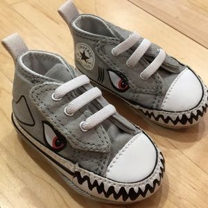 Size 1 baby Velcro Converse shark shoes